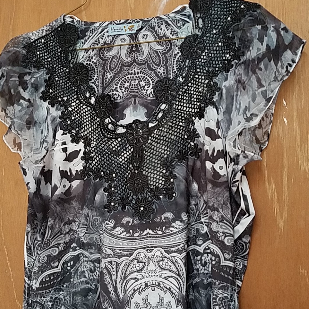 Blouse Unity Small Black and White